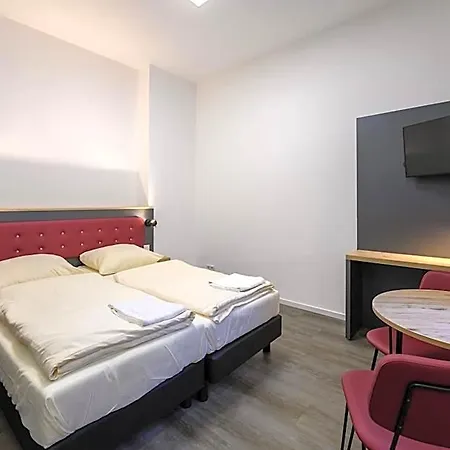 Royale 3*